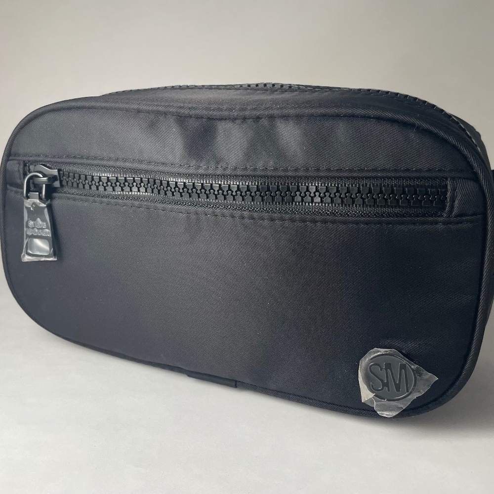 Steve Madden Black Belt Bag / Fanny Pack New with Tag (NWT) Adjustable Strap